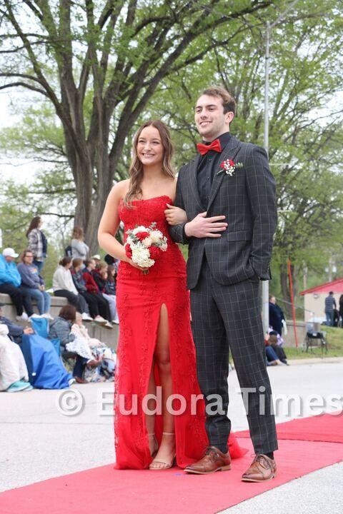 GALLERY: Prom red carpet