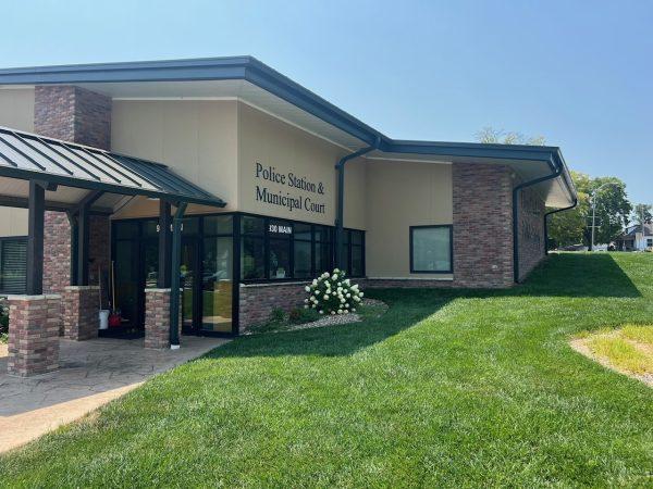 The Police Department received several reports of vehicle break-ins over the weekend. Police Chief Wes Lovett said the department is still working on identifying the suspect.