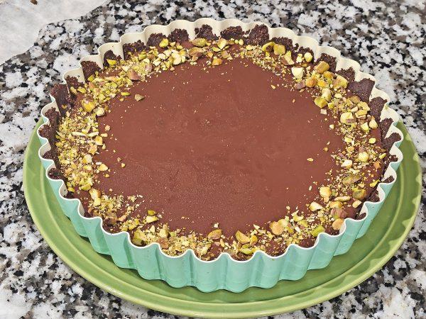 There’s no baking involved to make this dark chocolate pistachio tart, but there are plenty of steps, from making a nutty chocolate crust to a creamy pistachio paste and a decadent dark chocolate ganache.