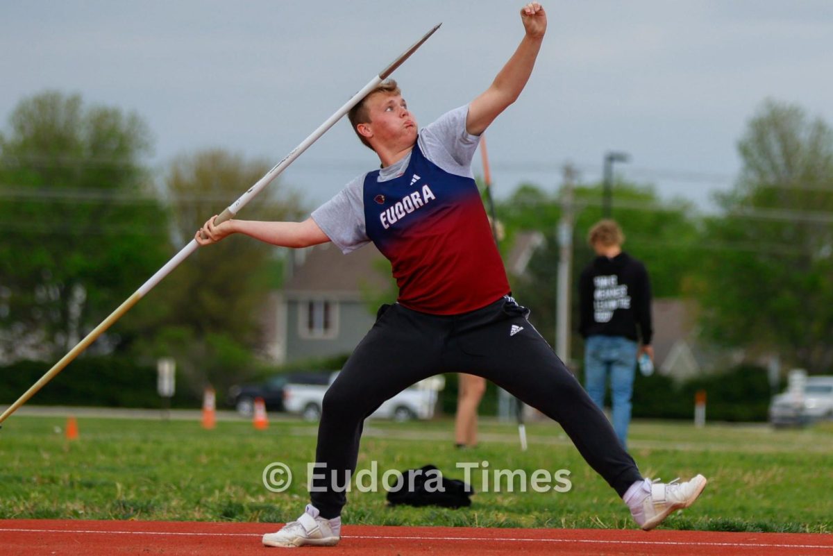 Teams compete at Cardinal Relays