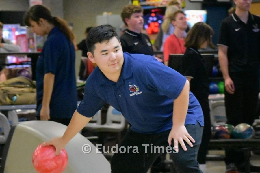 Freshman Hadyn Bishop gets set to throw during Tuesday’s season-opening Unified bowling meet. 