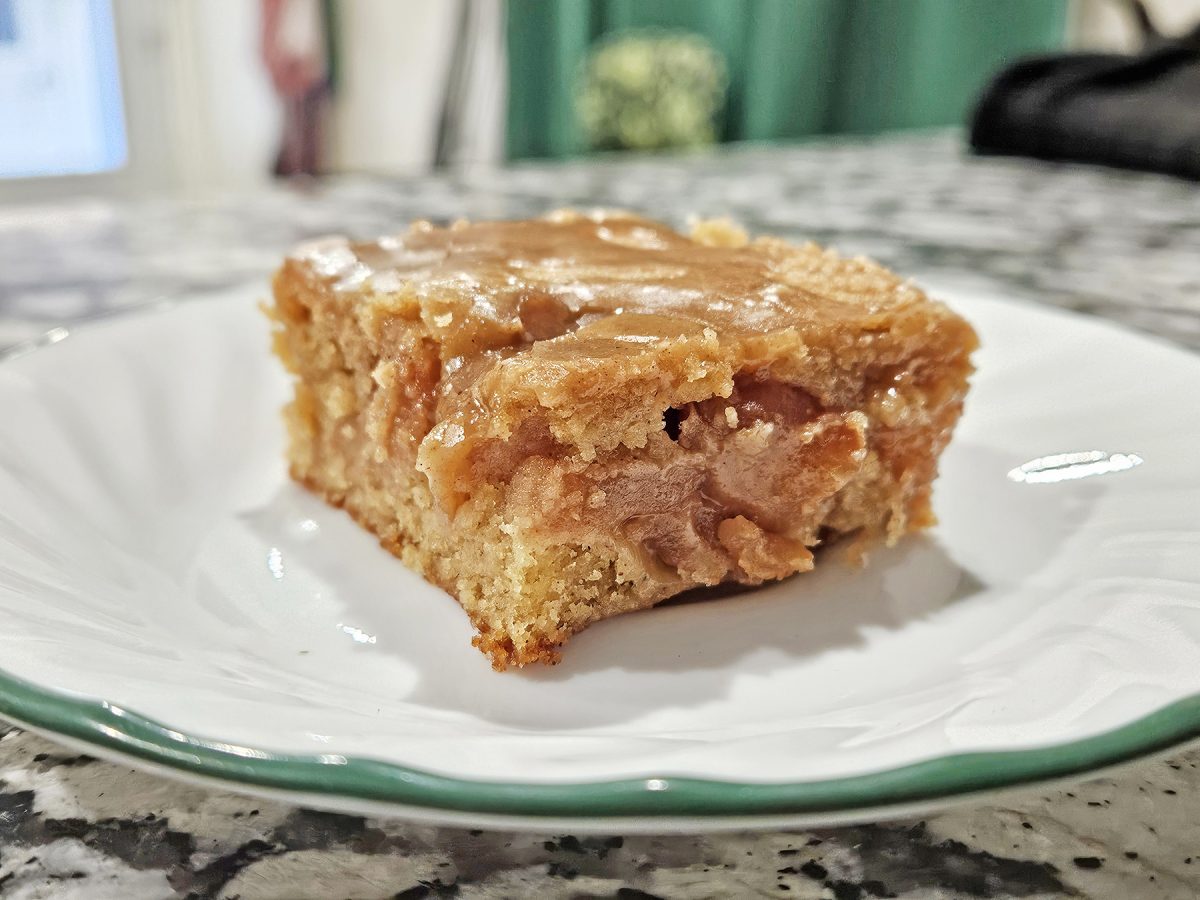 Maple apple pie bars combine the sweetness of apples with maple syrup, brown sugar, vanilla and cinnamon to create a delicious dessert, worthy of enjoying alongside a hot cup of coffee.