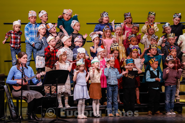 Singing to celebrate Kansas
