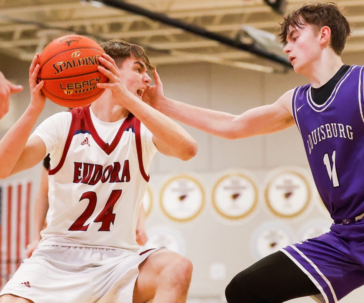 Cardinals pick up wins against Louisburg