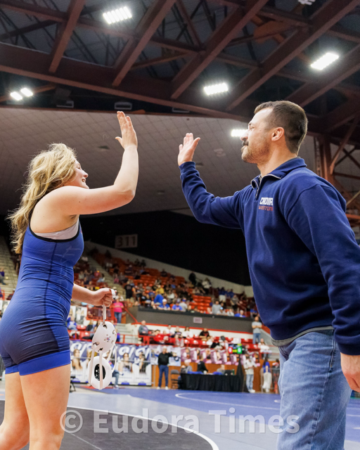 Wrestling ends season with two state medalists