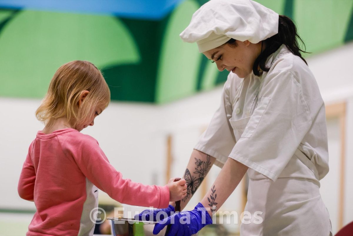 Preschoolers learn chef skills