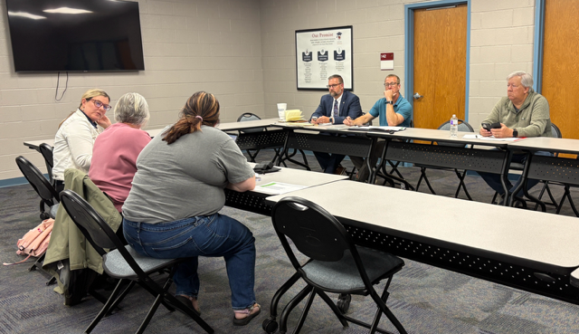 Union members Lisa Moffitt, Angie Brown and Meadow Meier met with Superintendent Stu Moeckel, School Board President Mark Chrislip and Vice President Joe Hurla. The teachers’ union expects to represent over 100 school staff members for the next school year.